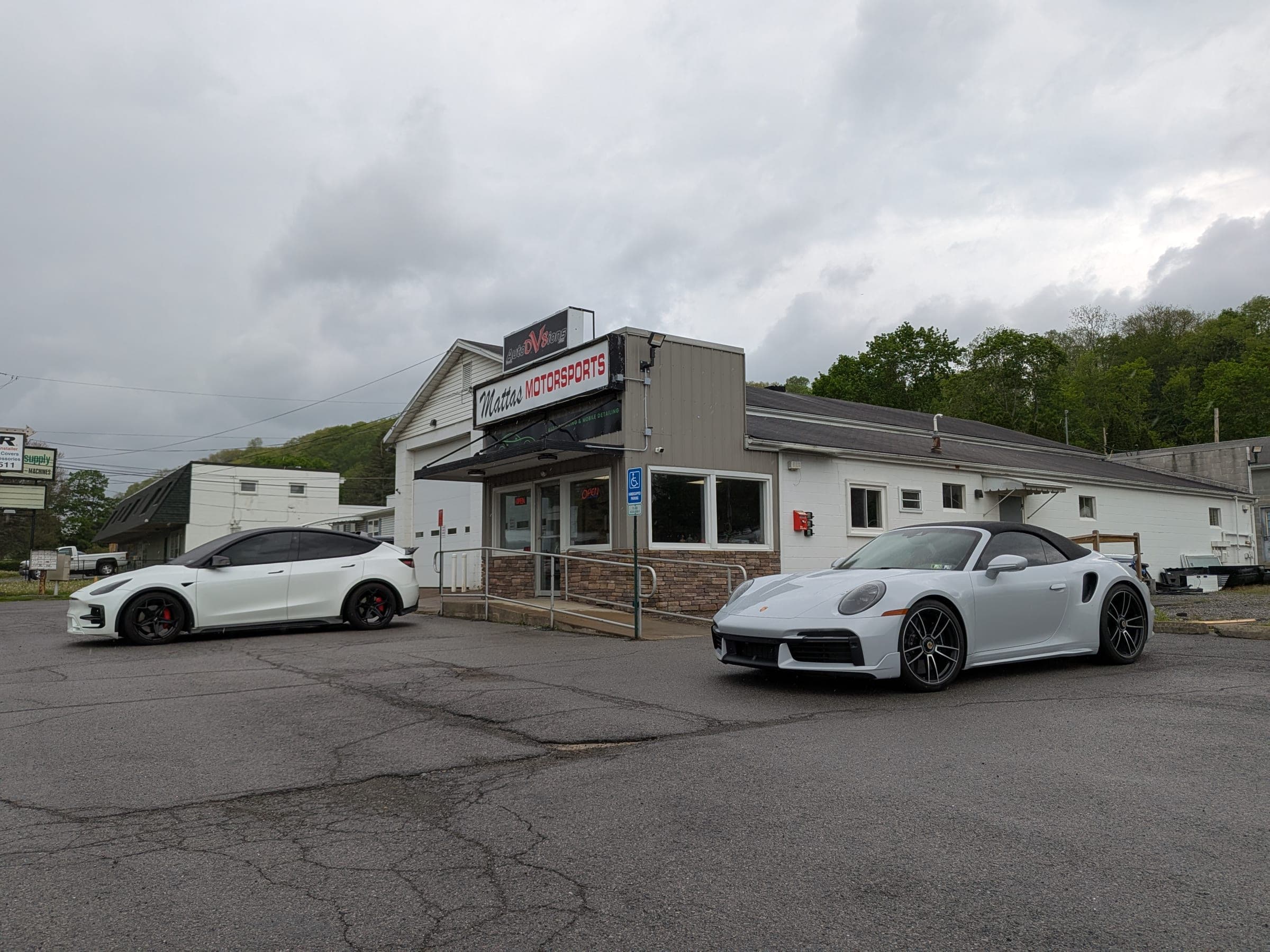 AutoDV8ions shop exterior in Altoona, Pennsylvania